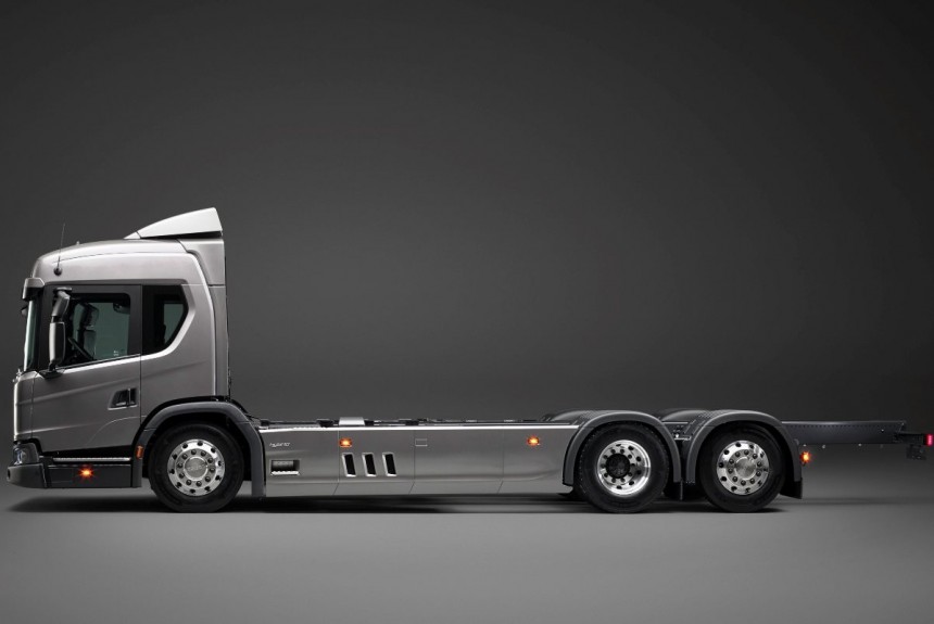 Scania покажет в Ганновере гибрид на рапсовом масле