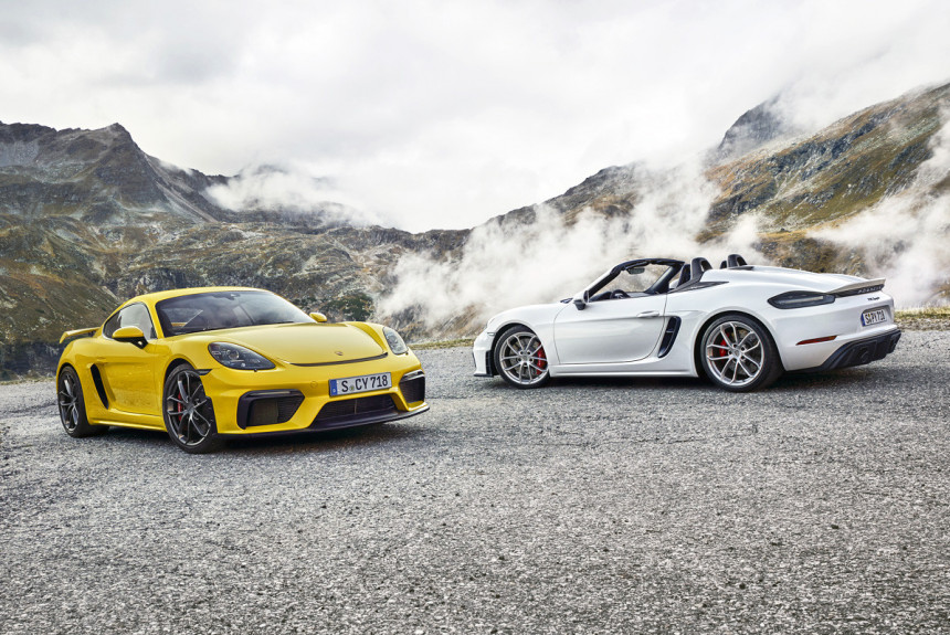 Porsche 718 без наддува: представлены Cayman GT4 и Spyder