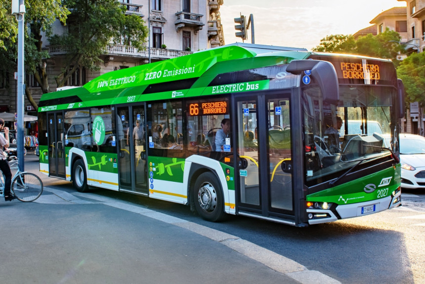 Догнать Москву: Милан заказал 250 электробусов Solaris