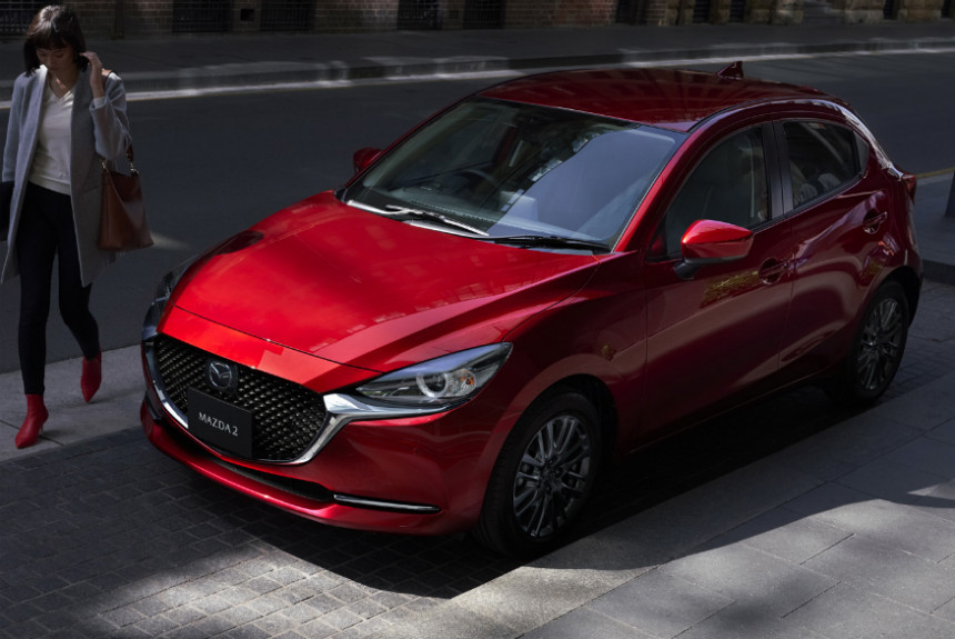 Обновленный хэтчбек Mazda 2: больше не Demio