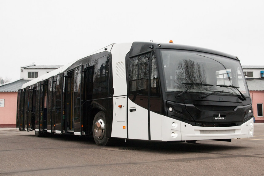 На взлет: МАЗ представил новый аэродромный автобус