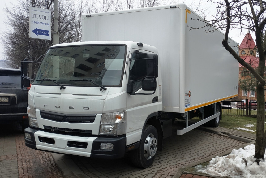 Ближе к народу: новые грузовики Fuso продают через Авито и Юлу