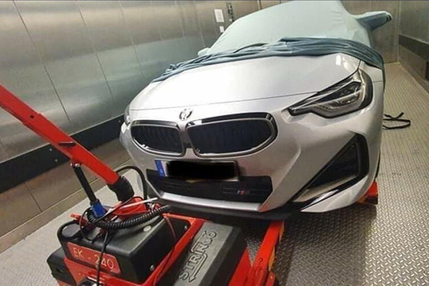 Новое купе BMW второй серии подловили без камуфляжа