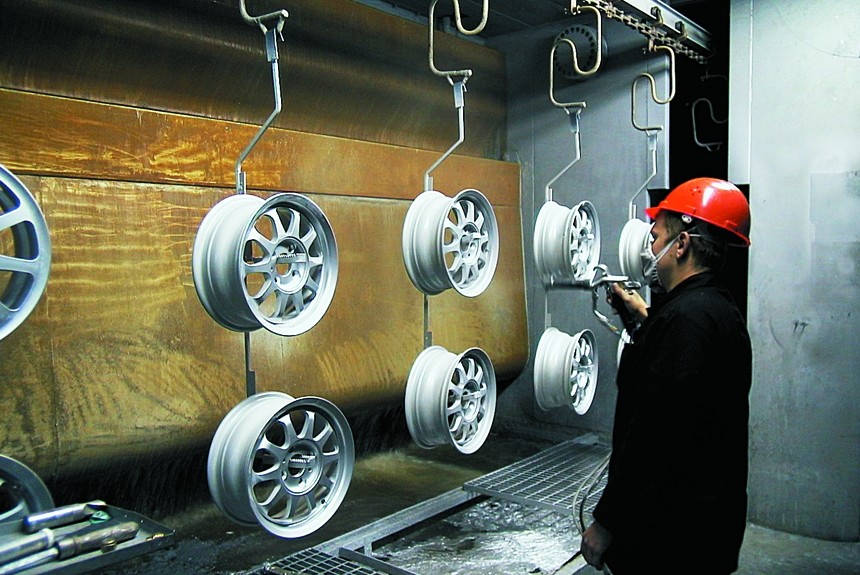 Как куют диски? Знакомимся с производством кованых автомобильных колес в Верхней Салде