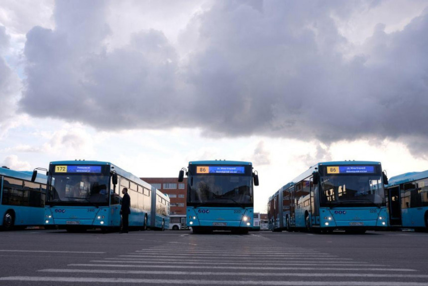 «Голубые вагоны»: сотня «гармошек» МАЗ начнет работать в Санкт-Петербурге