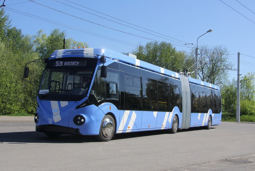 Петербург получит белорусские троллейбусные «гармошки»