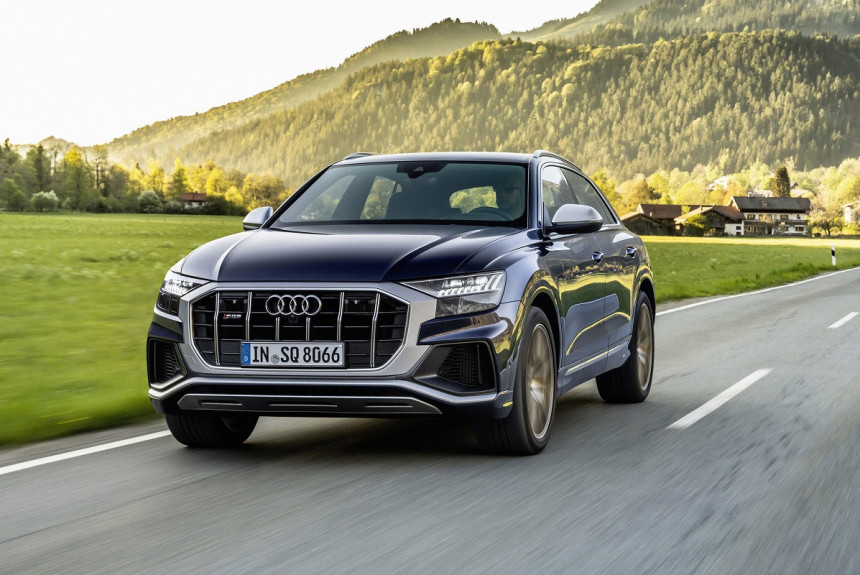 Audi SQ7 и SQ8 с бензиновыми V8: теперь и в Европе
