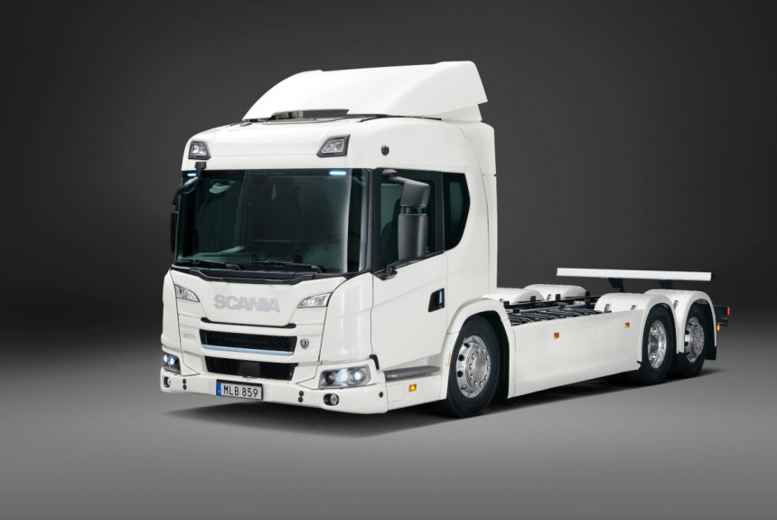 Scania начинает серийное производство гибридных и электрических грузовиков