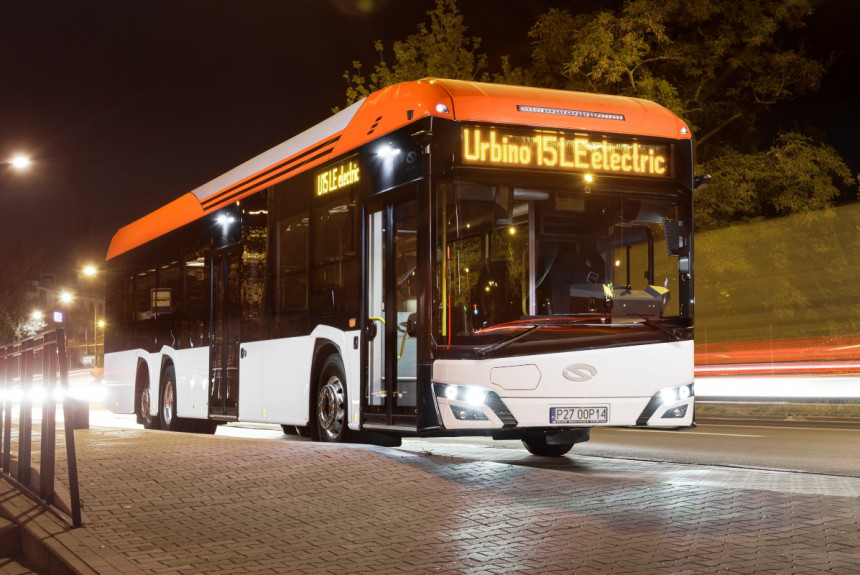 Solaris представил 15-метровый электробус для пригородных маршрутов