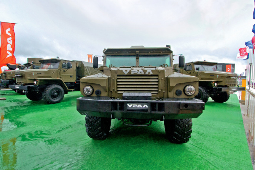 Другие Уралы: знакомимся с перспективной гаммой грузовиков для армии