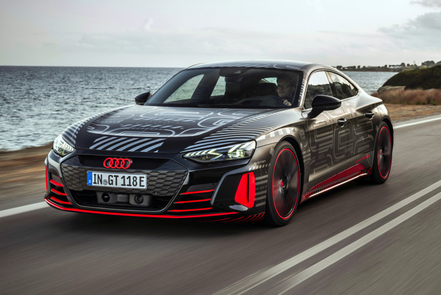 Audi RS e-tron GT станет первым электромобилем RS-гаммы