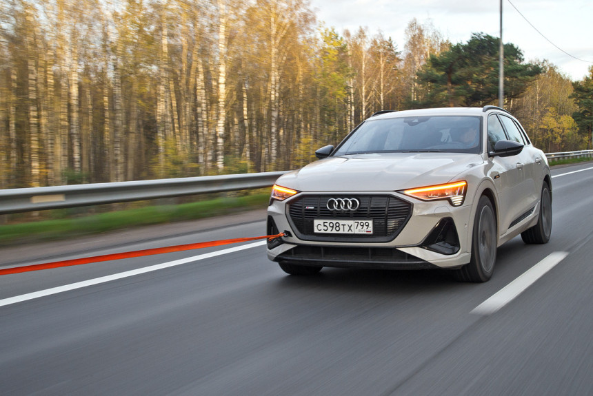Рейтинг-тест Авторевю 2020: истории. Как мы заряжали Audi e-tron в Карелии