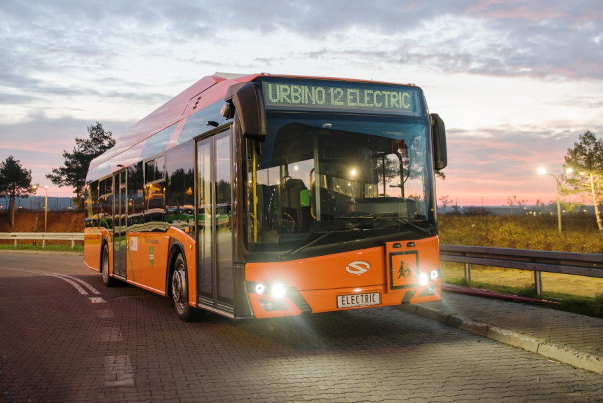 Школьный электробус Solaris приступил к работе в Польше
