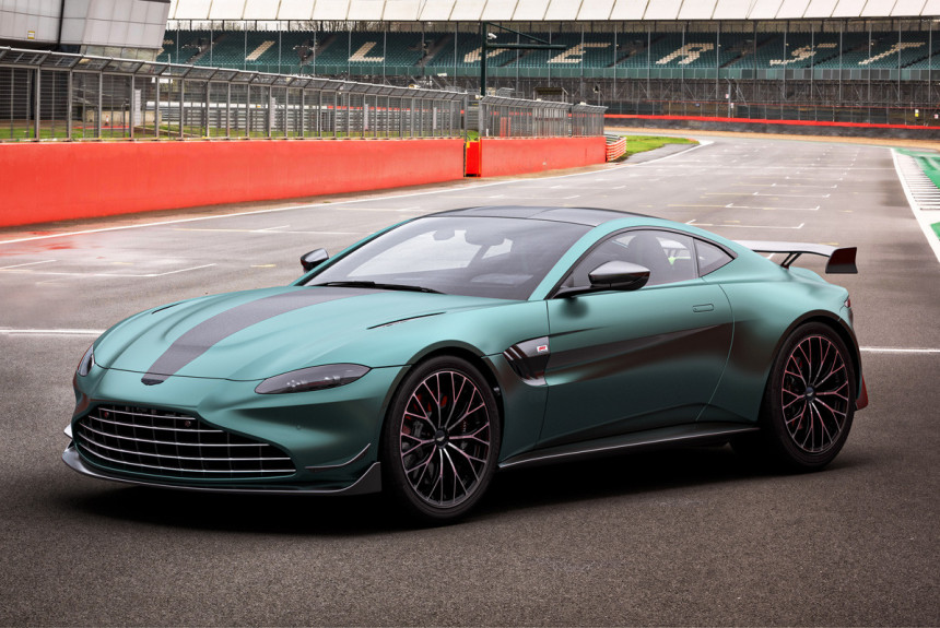 Новый Aston Martin Vantage F1 Edition: по стопам сейфти-кара