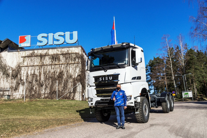Команда КАМАЗ-мастер получила финский грузовик Sisu