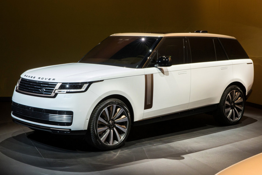 Новый Range Rover: чего не будет в России?