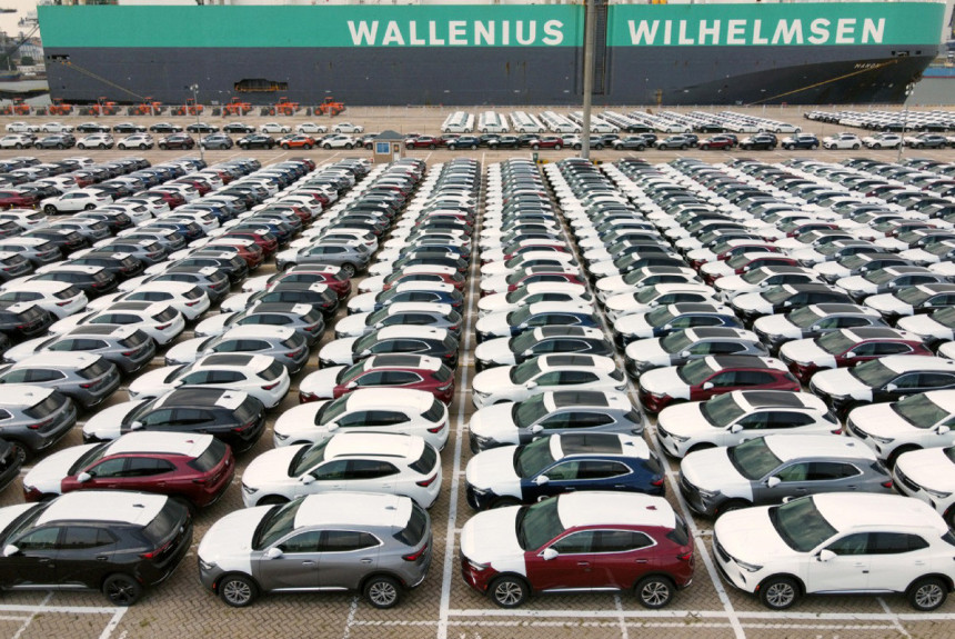 Экспорт автомобилей из Китая за год вырос более чем вдвое