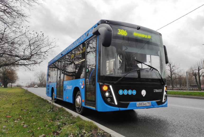 Маленький МАЗ для большого города: знакомимся с новым белорусским автобусом в Москве