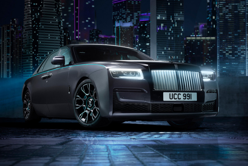 Rolls-Royce Black Badge Ghost добрался до России: объявлена цена