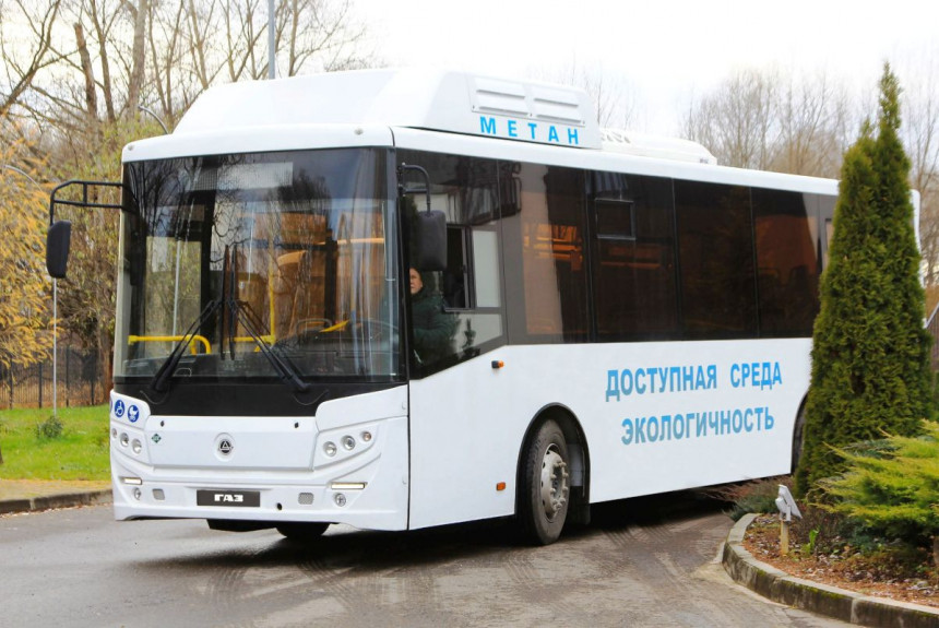 КАвЗ представил полунизкопольный автобус на метане