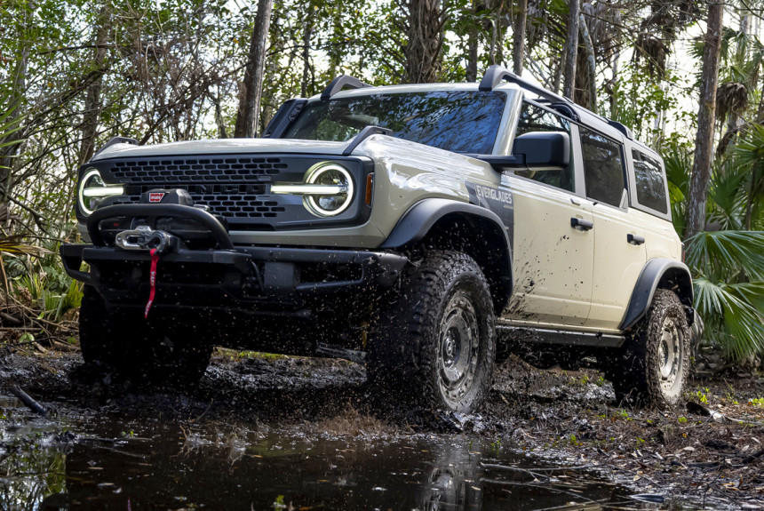 Ford Bronco обрел новую версию Everglades для грязи и болот