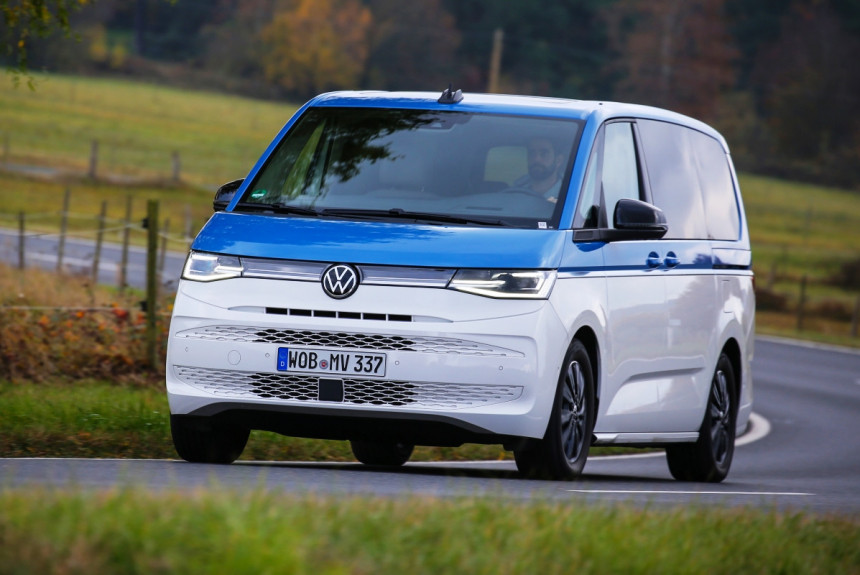 Volkswagen Multivan T7 получил дизельный мотор