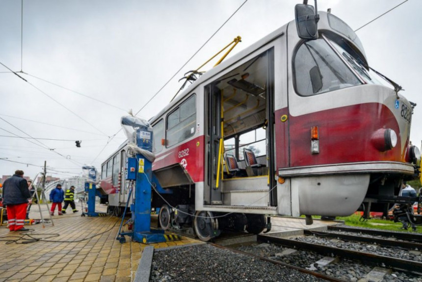 Tatra против вандалов: в Праге модернизируют старые трамваи для ночных маршрутов
