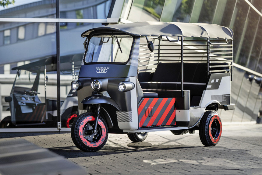 Дайджест дня: рикша с сердцем Audi, G-класс в квадрате и другие события индустрии