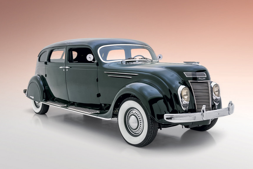 Chrysler самозваного майора и настоящего адмирала. Airflow Custom Imperial CW Le Baron Limousine 1937 года в рассказе Андрея Хрисанфова