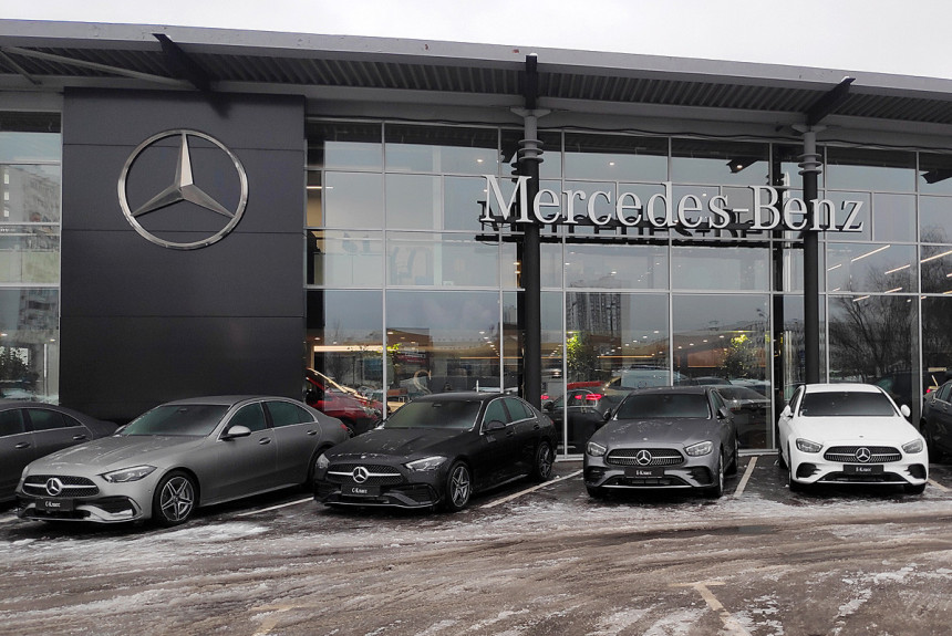 Mercedes-Benz в России: изучаем ассортимент у дилеров