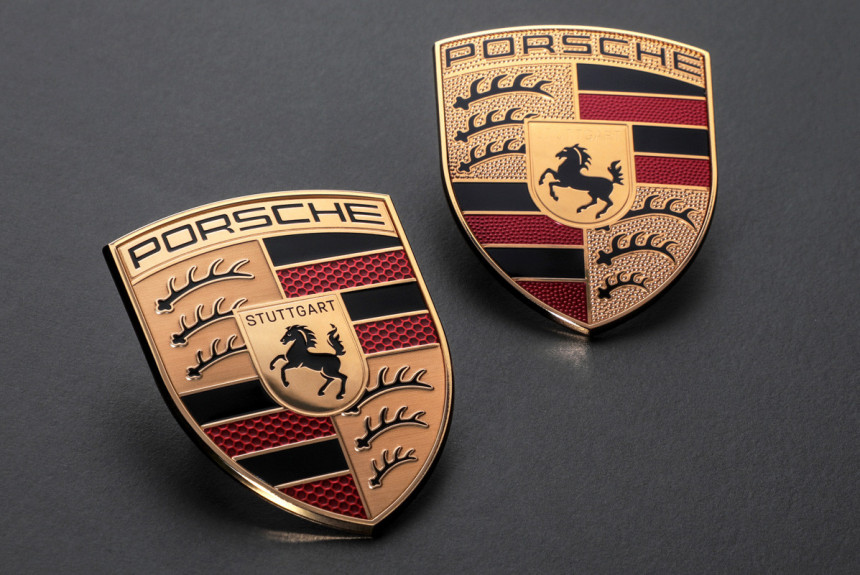 Дайджест дня: обновленный логотип Porsche, продление упрощенки и другие события индустрии