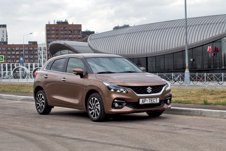 Suzuki Baleno за 2,5 млн рублей: первая встреча и вспышки из прошлого