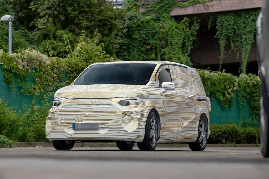 Будущие вэны Mercedes-Benz V-класса и Vito показаны в камуфляже