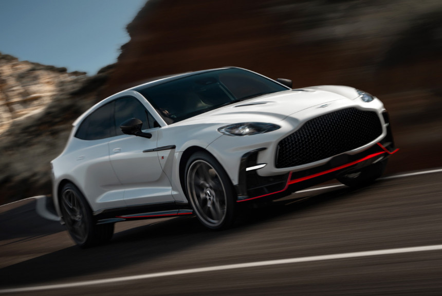 Кроссовер Aston Martin DBX S: новая топ-версия