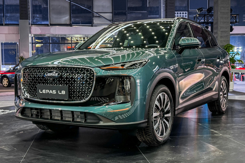 Кроссоверы Lepas L8, L6 и L4: подробности о новом бренде Chery