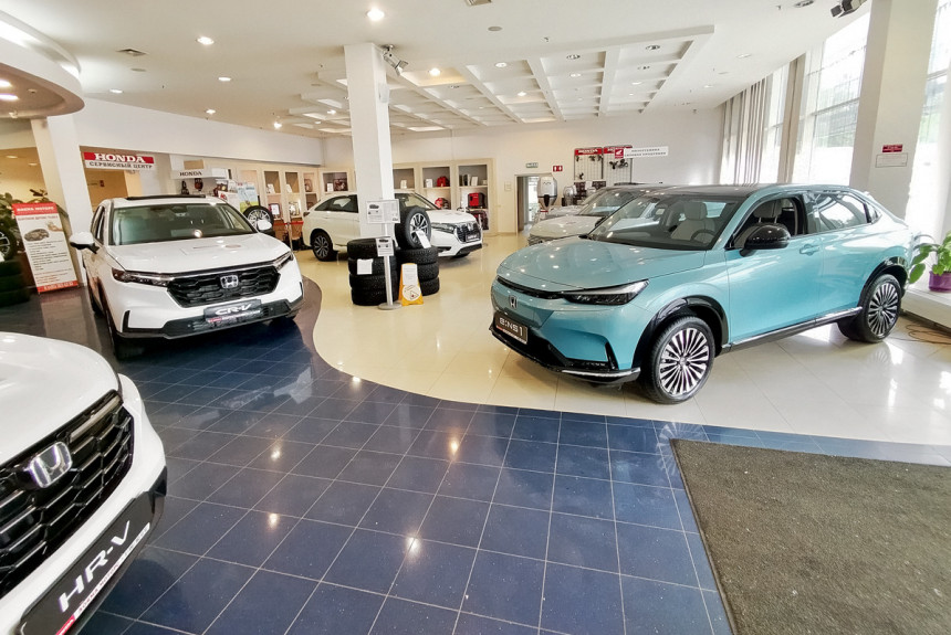Honda, Mazda и Toyota у российских дилеров: разные параллели