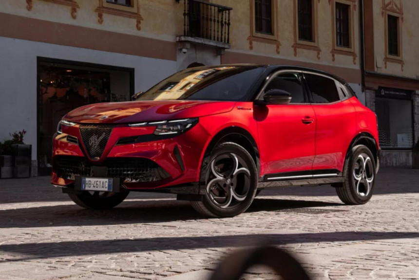 Паркетник Alfa Romeo Junior Sport Speciale обрел спортивный антураж