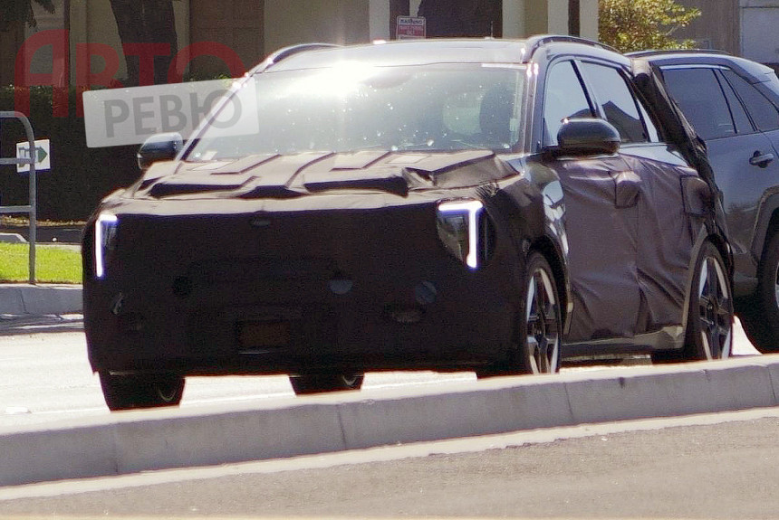 Обновленный Kia Niro вышел на дорожные испытания в США