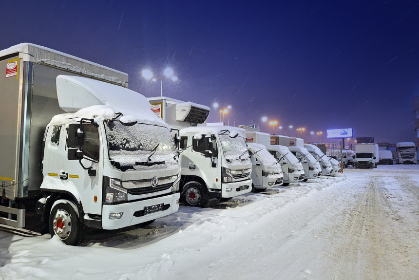 Анализ продаж коммерческих автомобилей за 2025 год и новости января