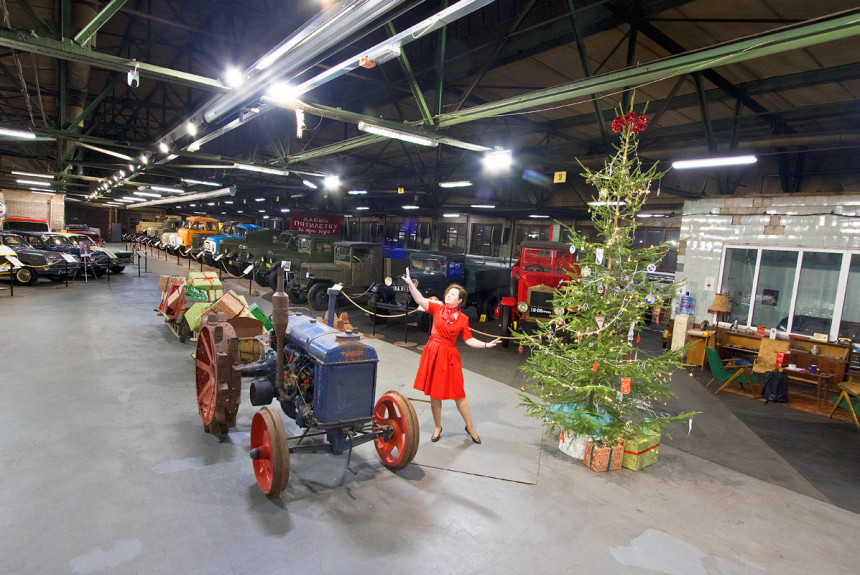 Cани, ёлка и Fordson: большое новогоднее путешествие