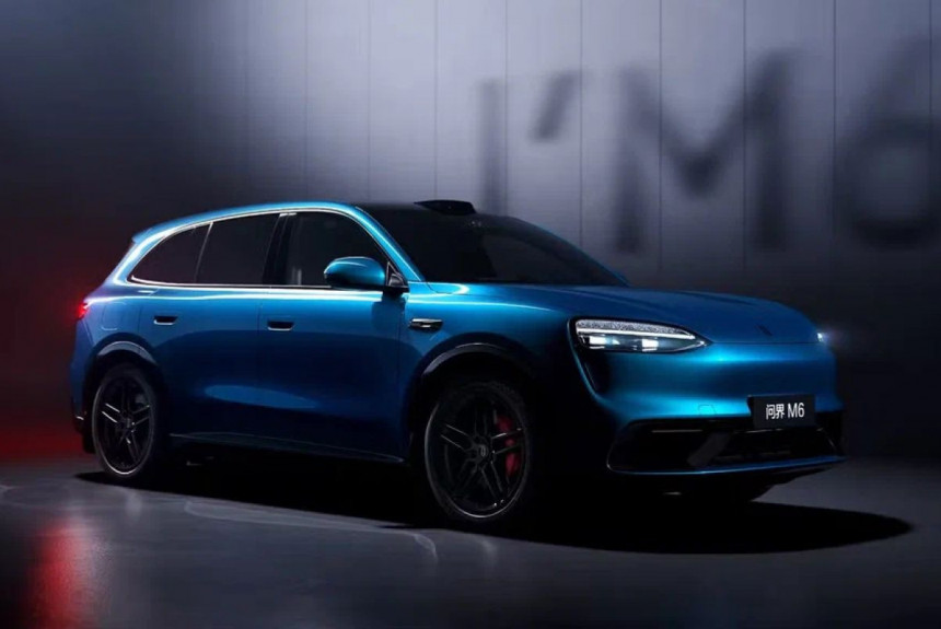 Новый кроссовер Aito M6 примерит молодежный имидж