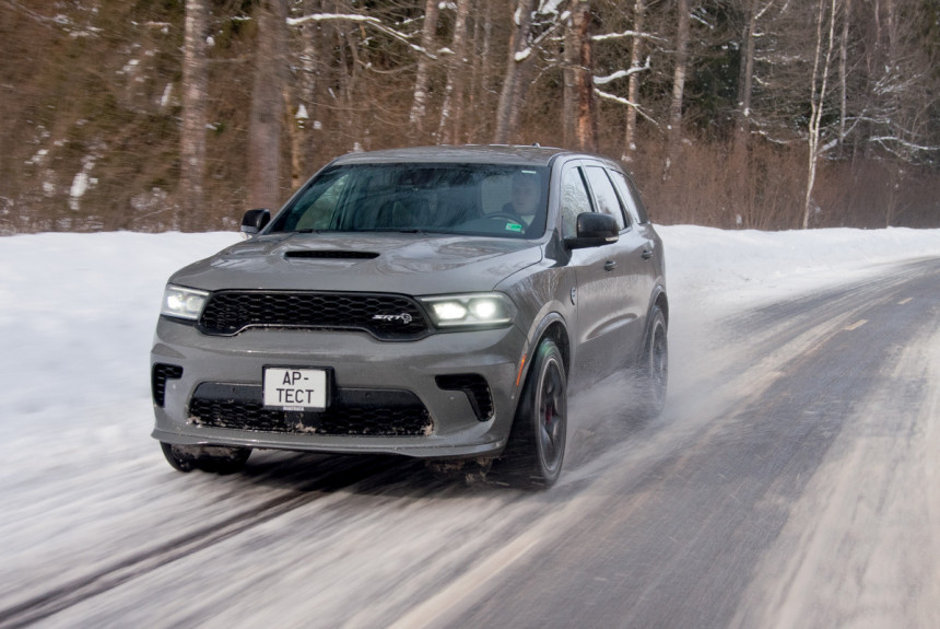 Dodge Durango SRT Hellcat: 720 сил и  875 Нм. Новые рекорды в тестах Авторевю? 