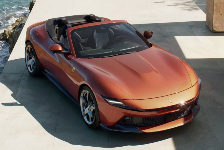 Открытый Ferrari Amalfi Spider дополнил базовое купе 