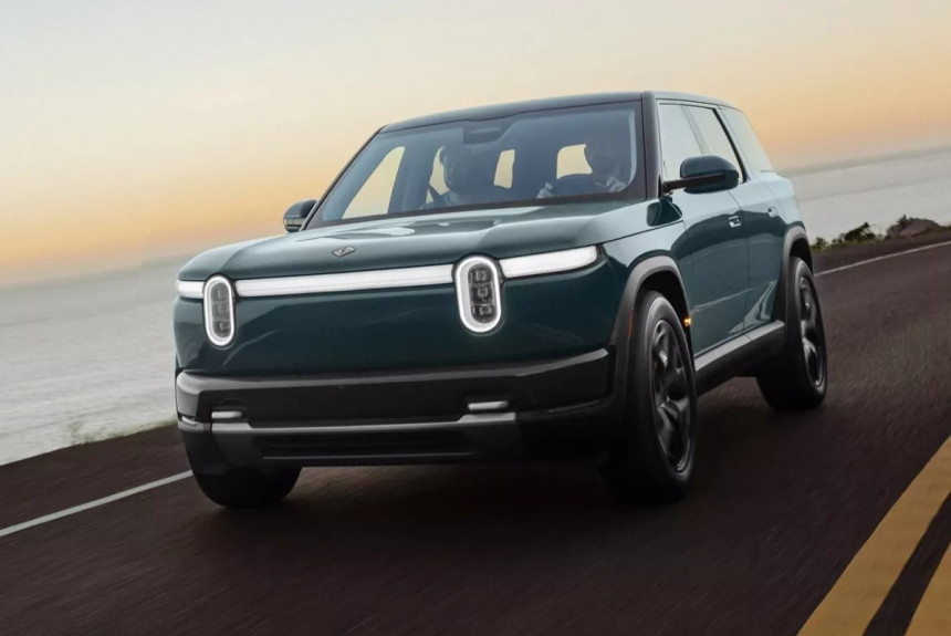 В США полностью рассекречен кроссовер Rivian R2