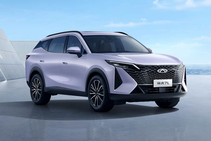 В Китае начали продавать новые Chery Tiggo 7 и Tiggo 7L