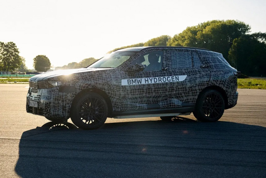 Появились подробности о грядущем водородном BMW iX5 Hydrogen
