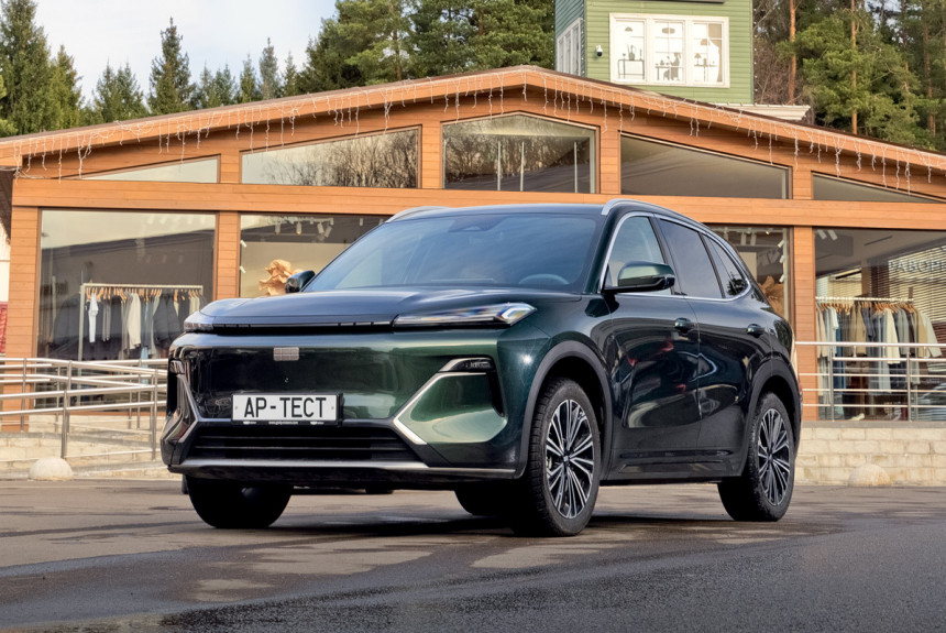 Geely EX5 EM-i: покупать или нет? Вердикты восьми авторов и замеры на полигоне
