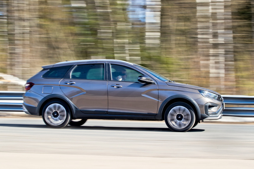 Гибридная Лада Веста: такой автомобиль должен делать АВТОВАЗ