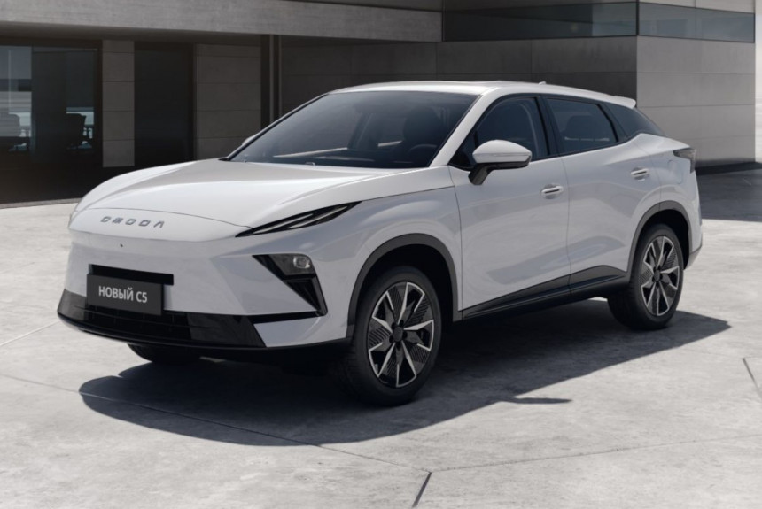 Обновленная Omoda C5 обрела полный привод: известна цена