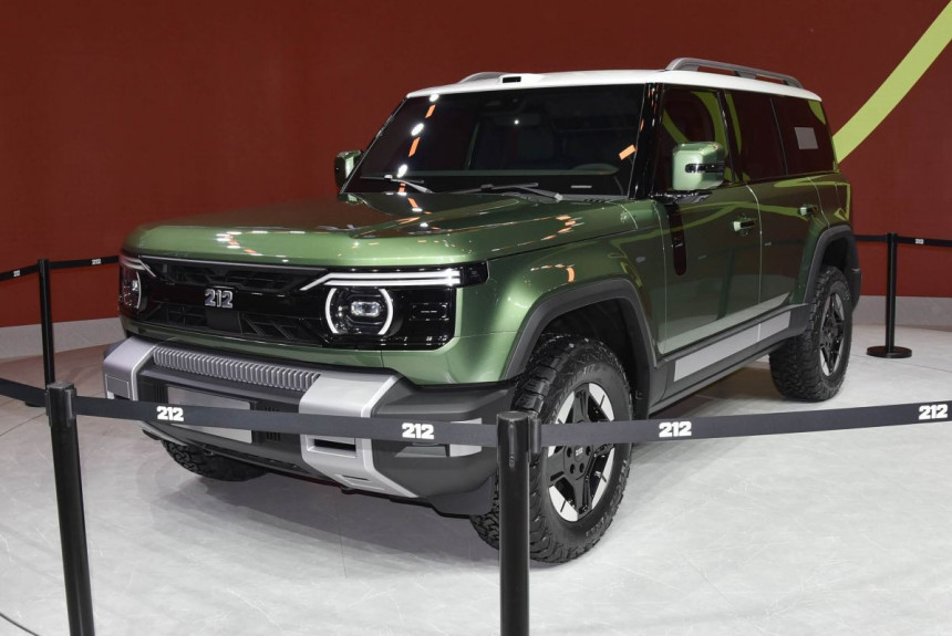 Новые внедорожники марки 212 дебютировали в Пекине